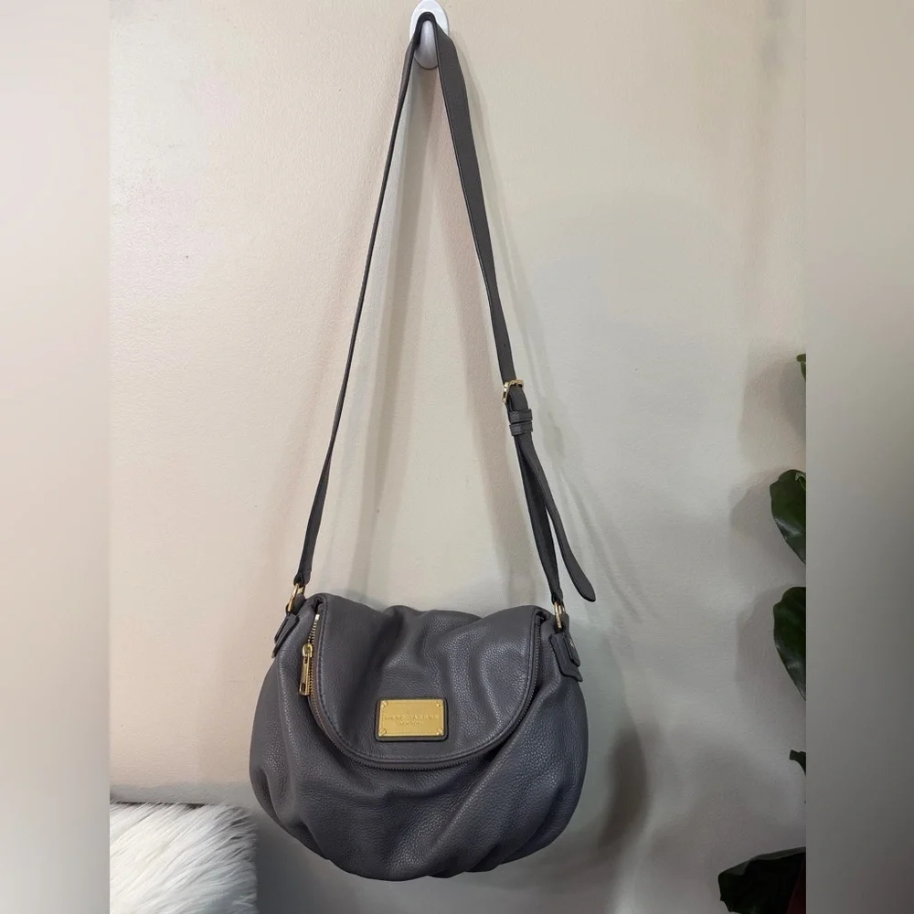 MARC BY MARC JACOBS NATASHA LEATHER CROSSBODY